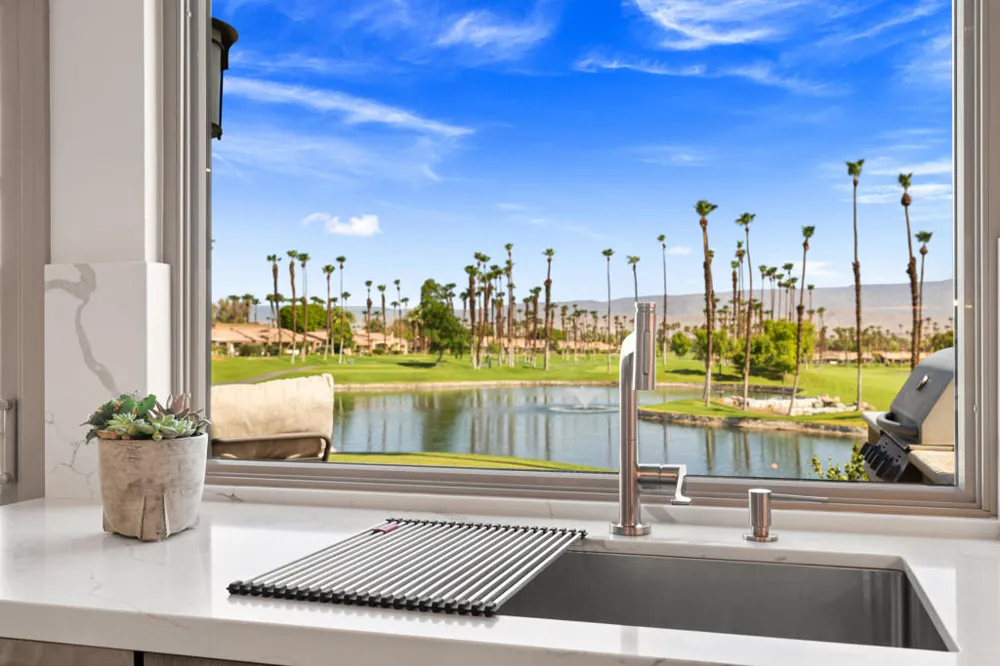 76064 Honeysuckle Drive Palm Desert, CA 92211