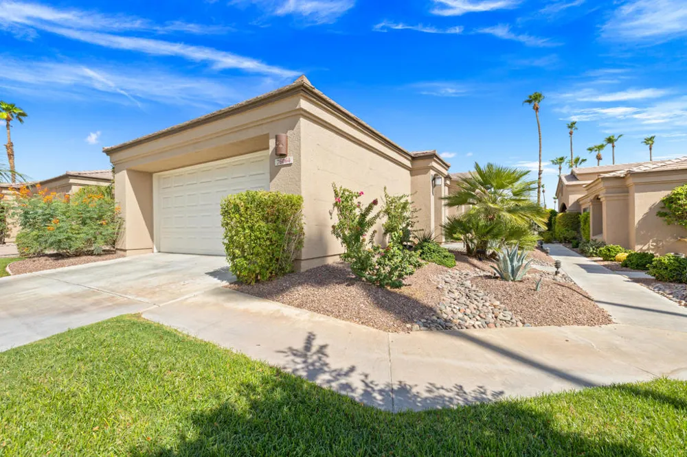 76064 Honeysuckle Drive Palm Desert, CA 92211