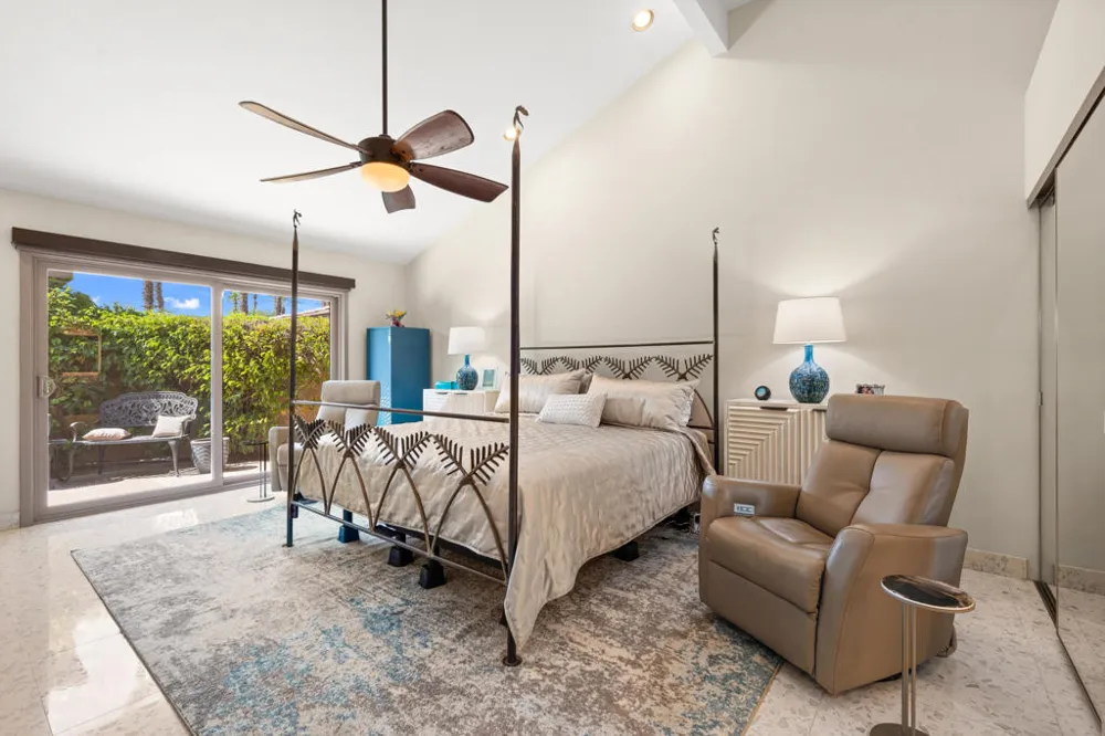 76064 Honeysuckle Drive Palm Desert, CA 92211