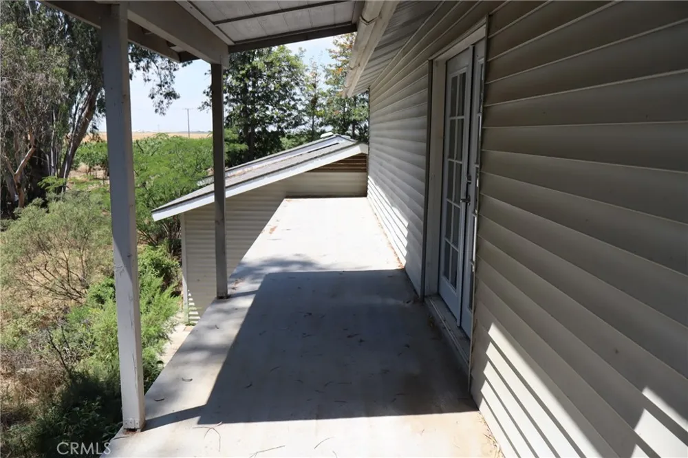 10654 Avenue 104 Pixley, CA 93256