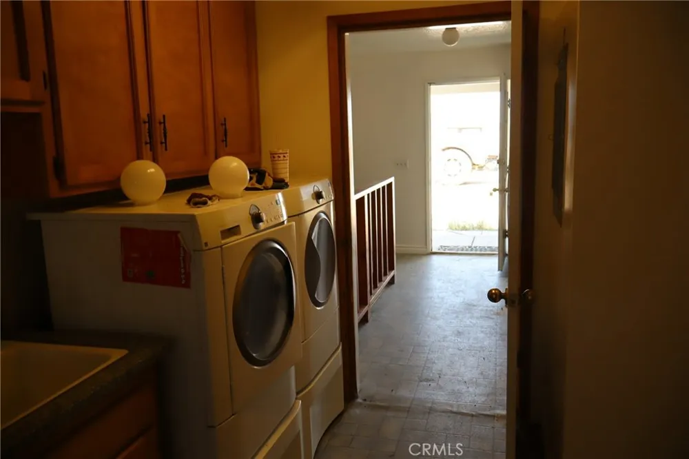 10654 Avenue 104 Pixley, CA 93256