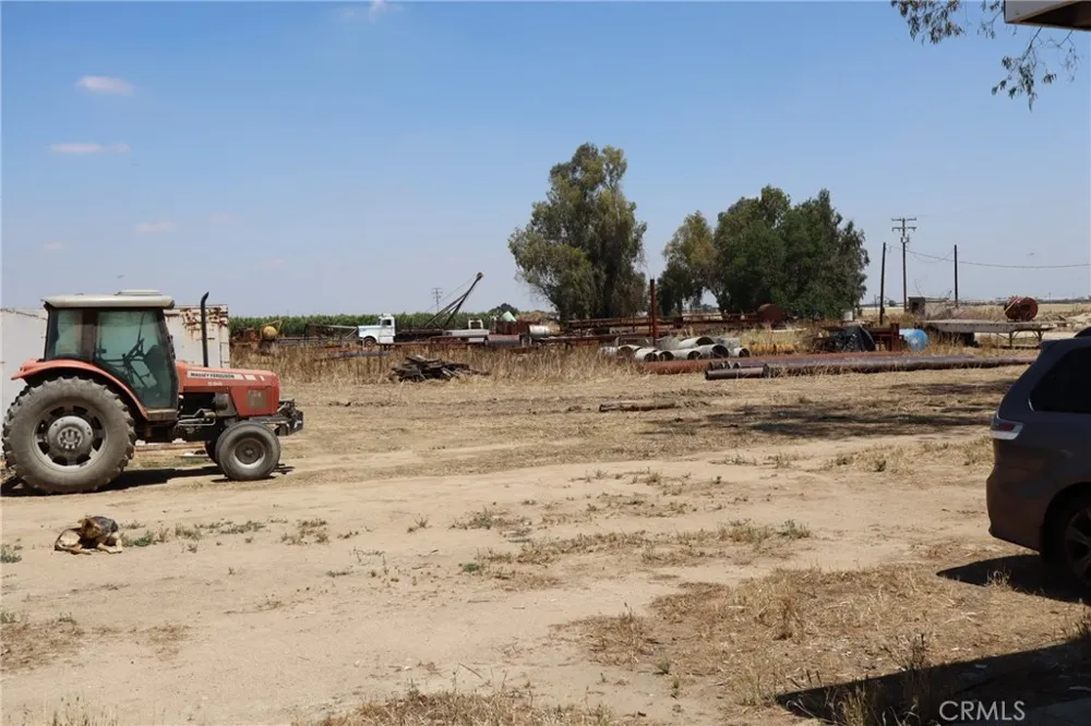 10654 Avenue 104 Pixley, CA 93256