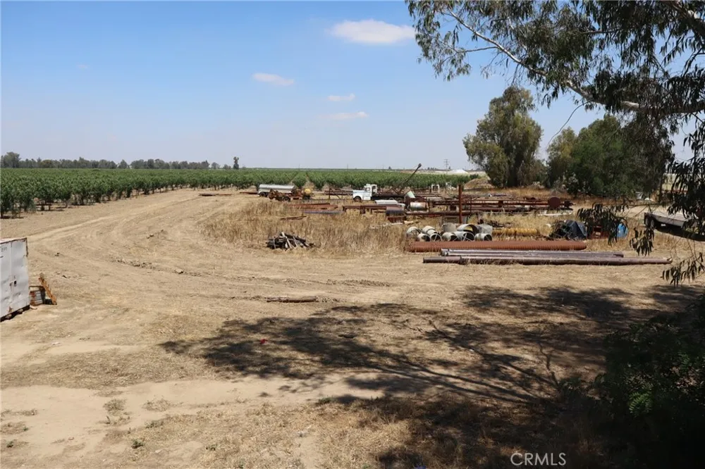 10654 Avenue 104 Pixley, CA 93256