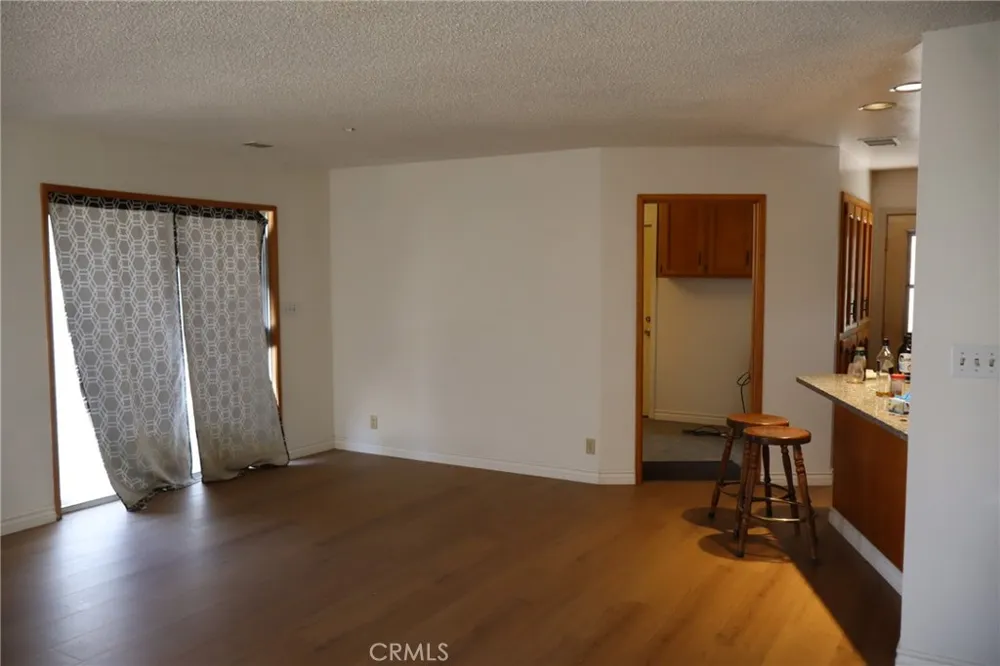 10654 Avenue 104 Pixley, CA 93256