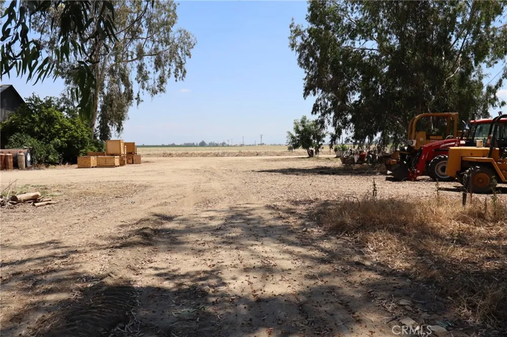 10654 Avenue 104 Pixley, CA 93256