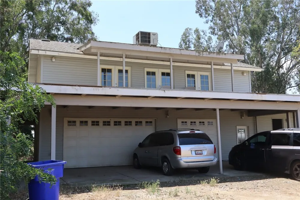 10654 Avenue 104 Pixley, CA 93256