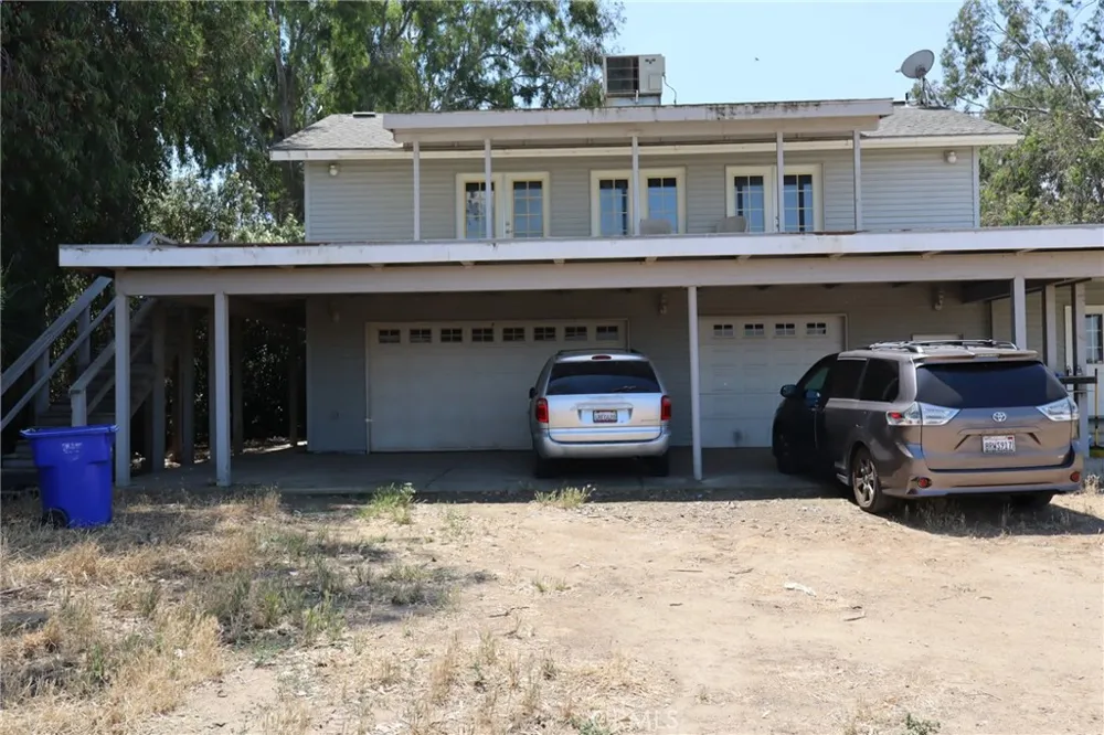 10654 Avenue 104 Pixley, CA 93256
