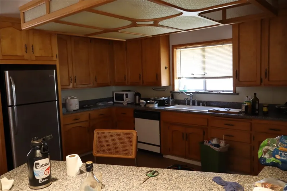 10654 Avenue 104 Pixley, CA 93256