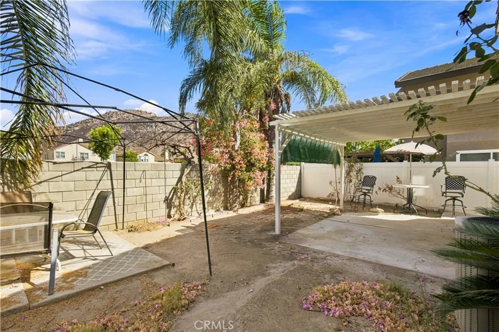 11515 Aberdeen Dr Fontana, CA 92337