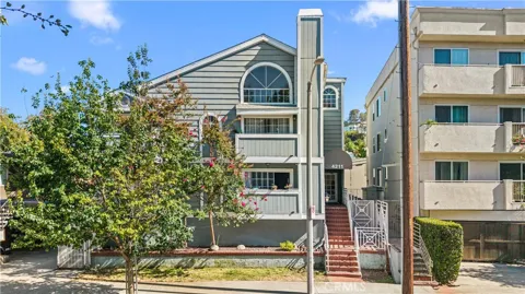 4211 Arch #103