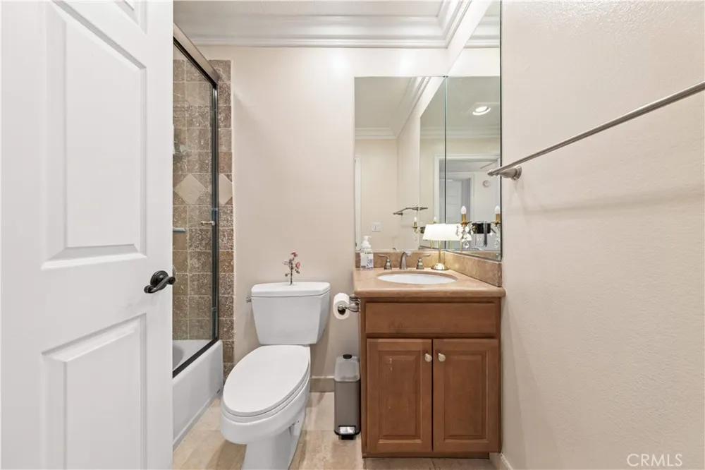 4211 Arch #103 Studio City, CA 91604