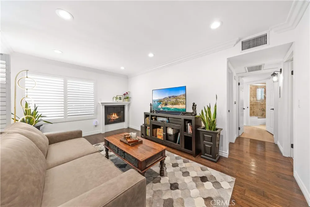 4211 Arch #103 Studio City, CA 91604