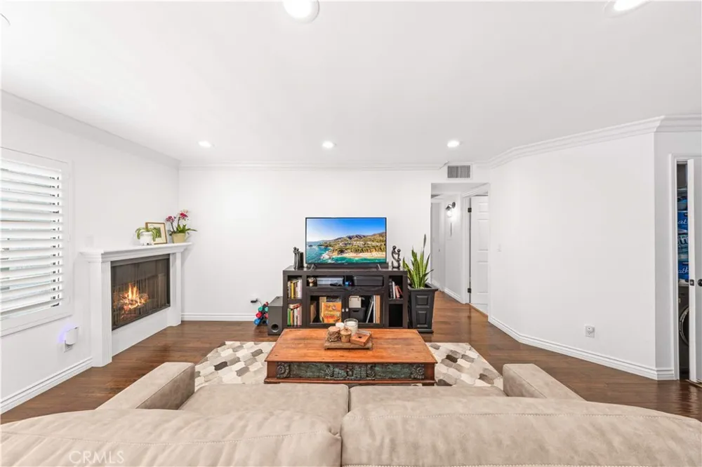 4211 Arch #103 Studio City, CA 91604