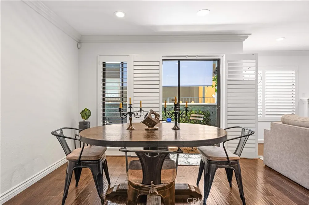 4211 Arch #103 Studio City, CA 91604