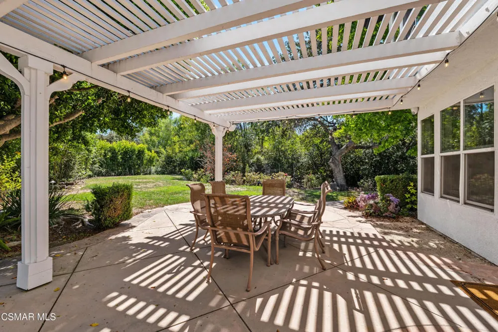 1660 Cross Bridge Place Thousand Oaks, CA 91362