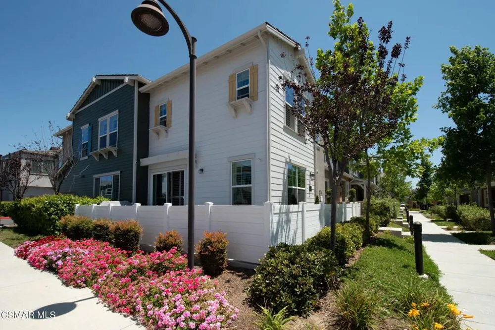 114 Red Brick Drive #1 Simi Valley, CA 93065