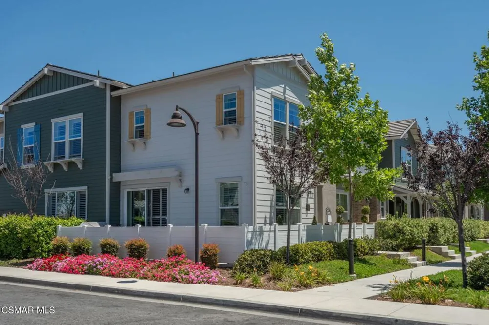 114 Red Brick Drive #1 Simi Valley, CA 93065