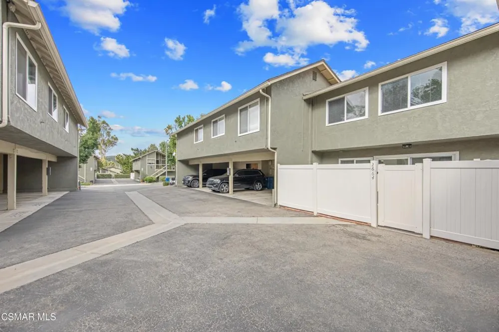 2664 La Paloma Circle Thousand Oaks, CA 91360