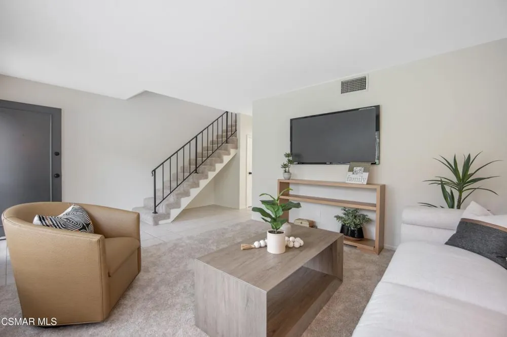 2664 La Paloma Circle Thousand Oaks, CA 91360