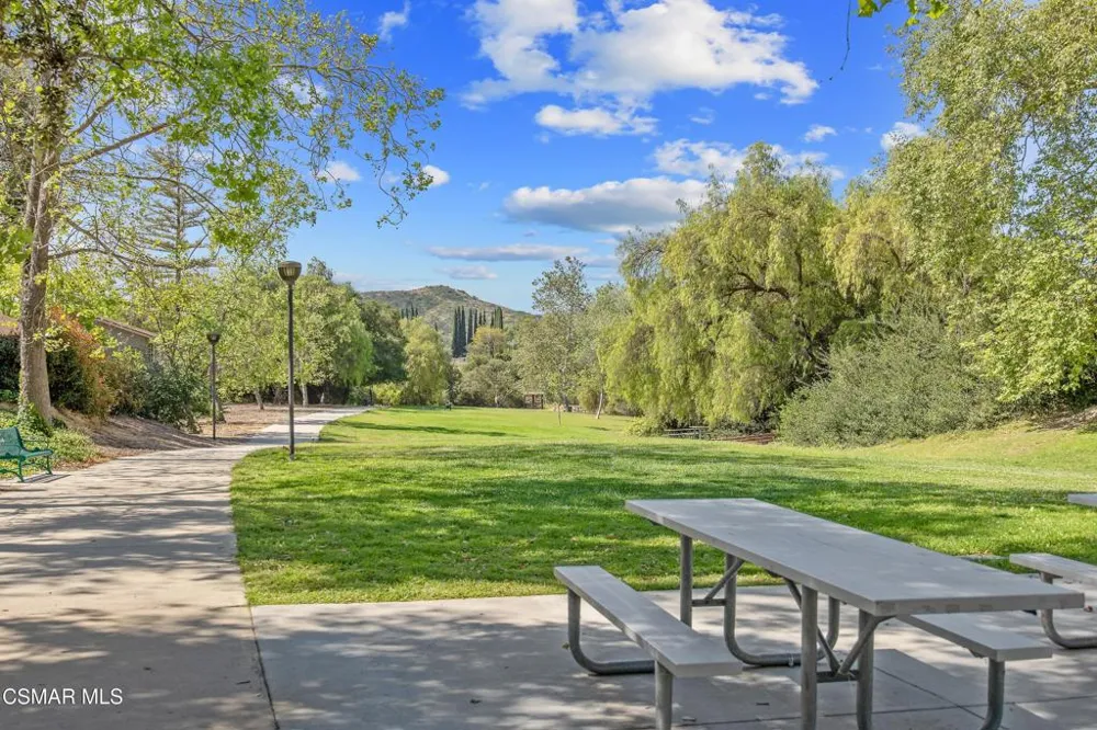 2664 La Paloma Circle Thousand Oaks, CA 91360