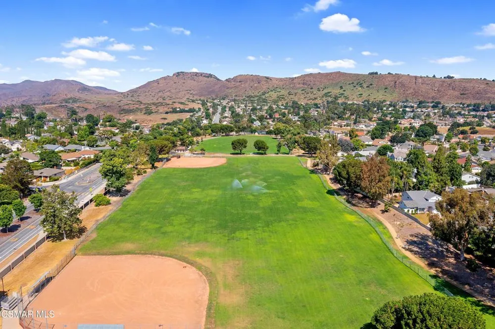 2664 La Paloma Circle Thousand Oaks, CA 91360
