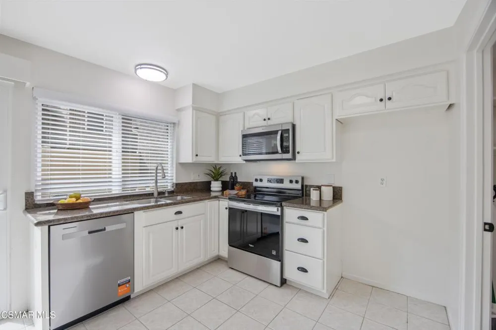 2664 La Paloma Circle Thousand Oaks, CA 91360