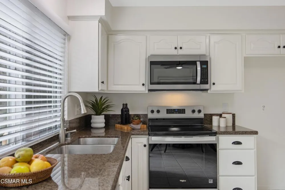 2664 La Paloma Circle Thousand Oaks, CA 91360
