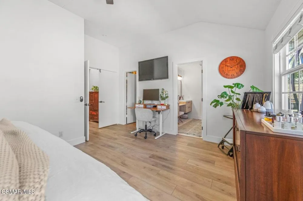 2690 Deerwood Avenue Simi Valley, CA 93065