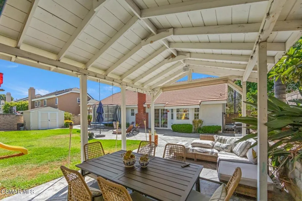 2690 Deerwood Avenue Simi Valley, CA 93065