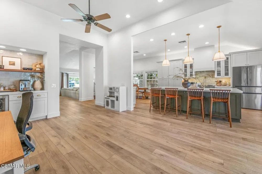 2690 Deerwood Avenue Simi Valley, CA 93065