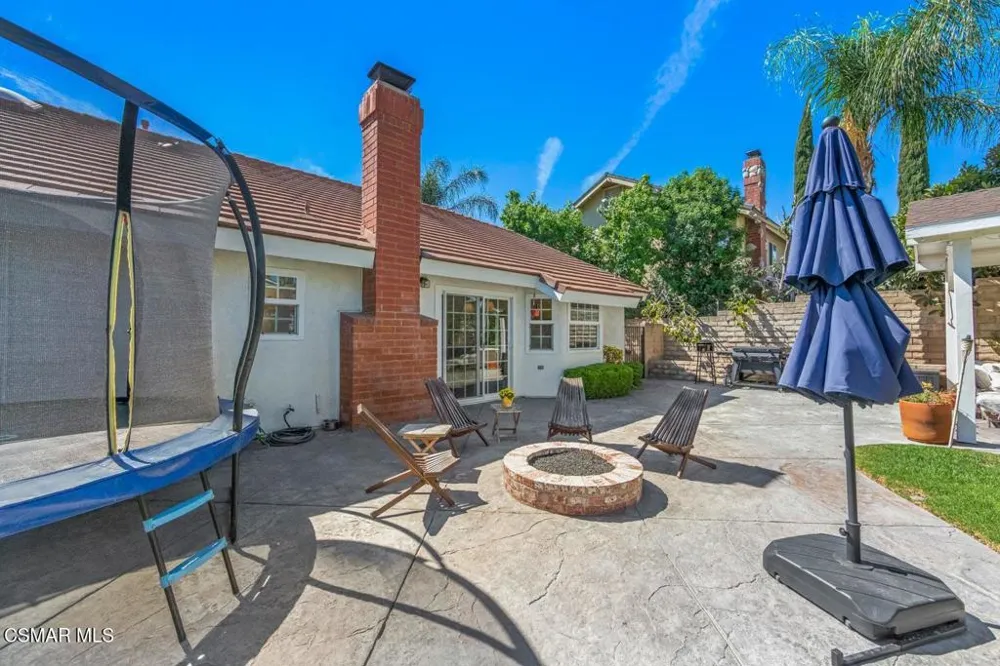 2690 Deerwood Avenue Simi Valley, CA 93065