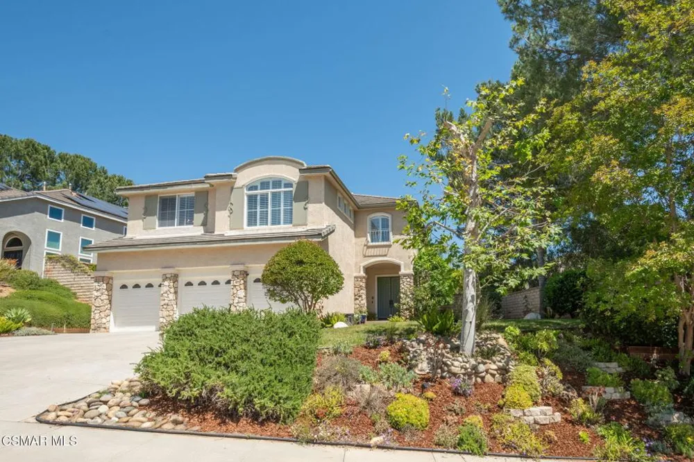 850 Ellesmere Way Oak Park, CA 91377
