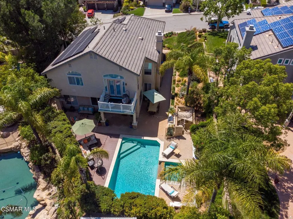 850 Ellesmere Way Oak Park, CA 91377