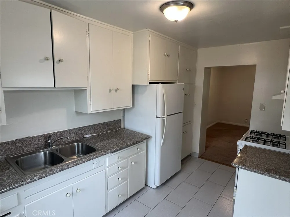 500 Los Robles Avenue #6 Pasadena, CA 91101