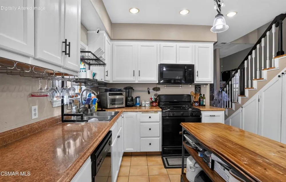 458 W Spruce Avenue Pinedale, CA 93650
