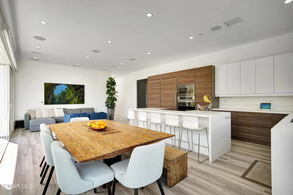 990 Alta Vista Road Simi Valley, CA 93063