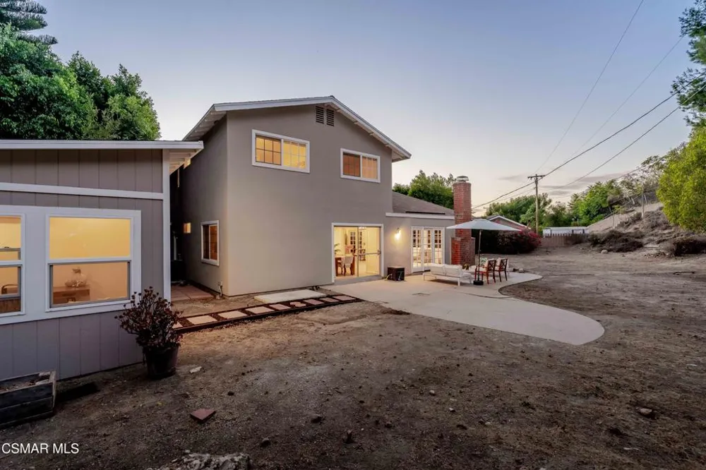 1689 Sunnydale Court Simi Valley, CA 93065