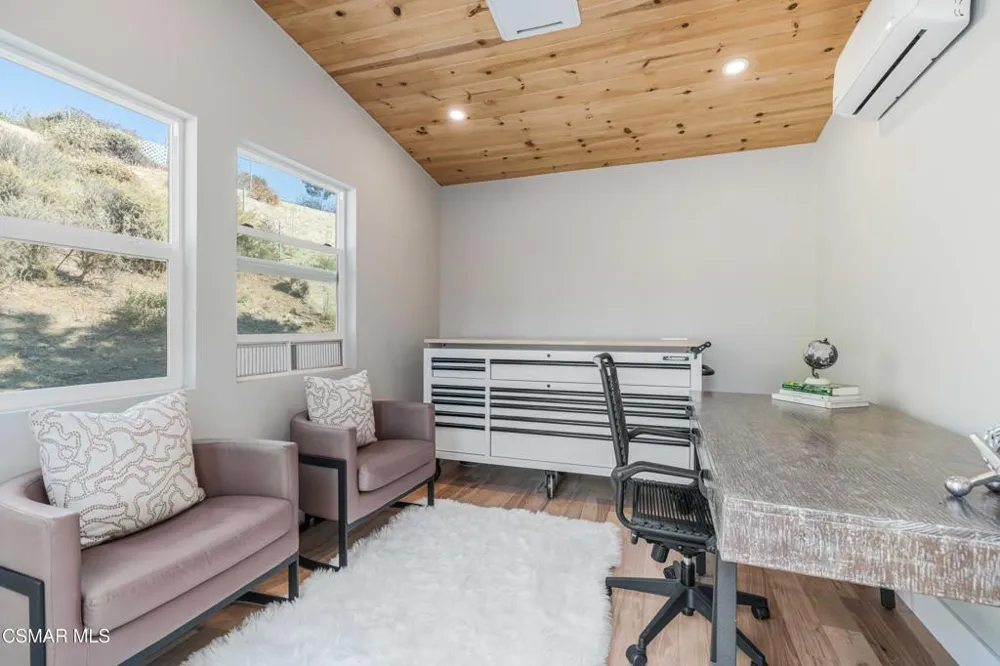 1689 Sunnydale Court Simi Valley, CA 93065