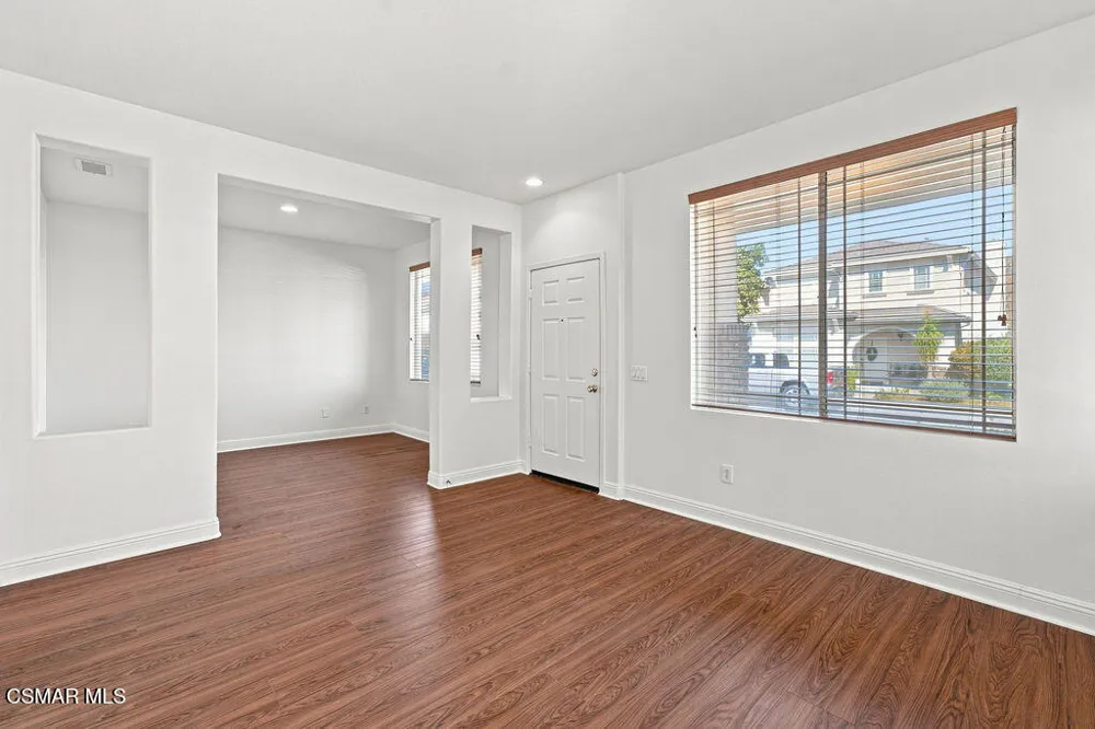 2493 Aurora Lane Simi Valley, CA 93063