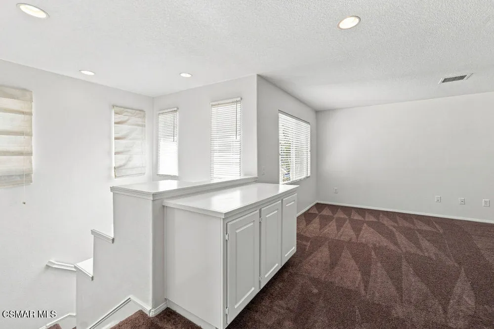 2493 Aurora Lane Simi Valley, CA 93063