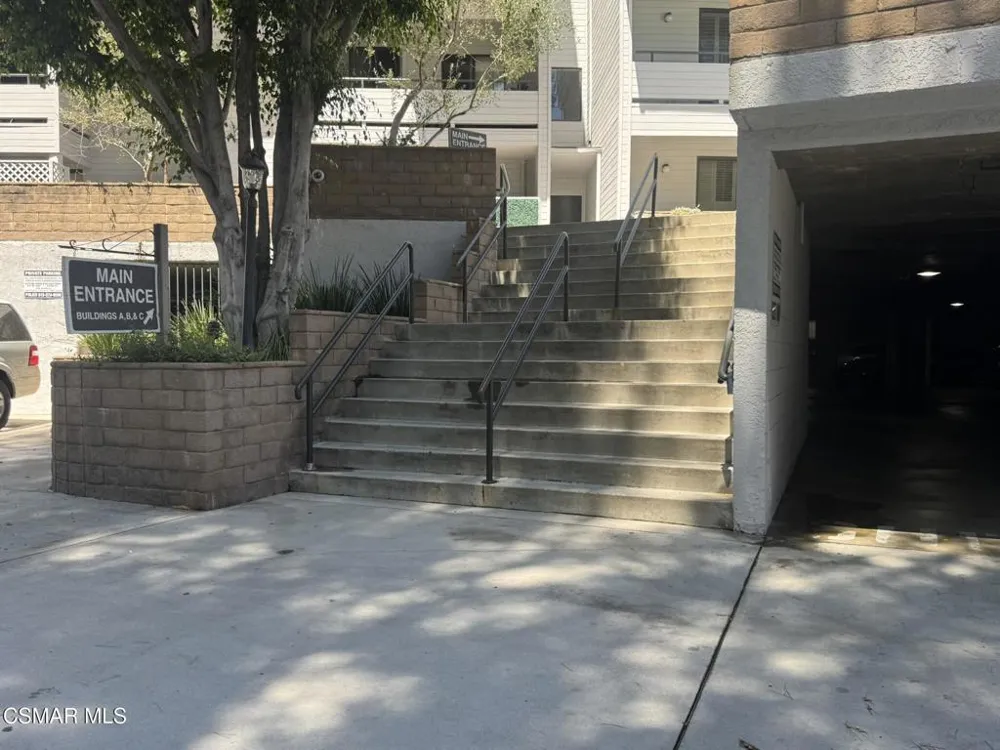 13331 Moorpark Street #336 Sherman Oaks, CA 91423