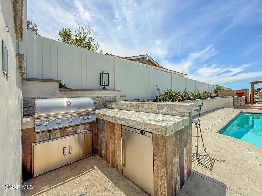 2443 Sapra Street Thousand Oaks, CA 91362
