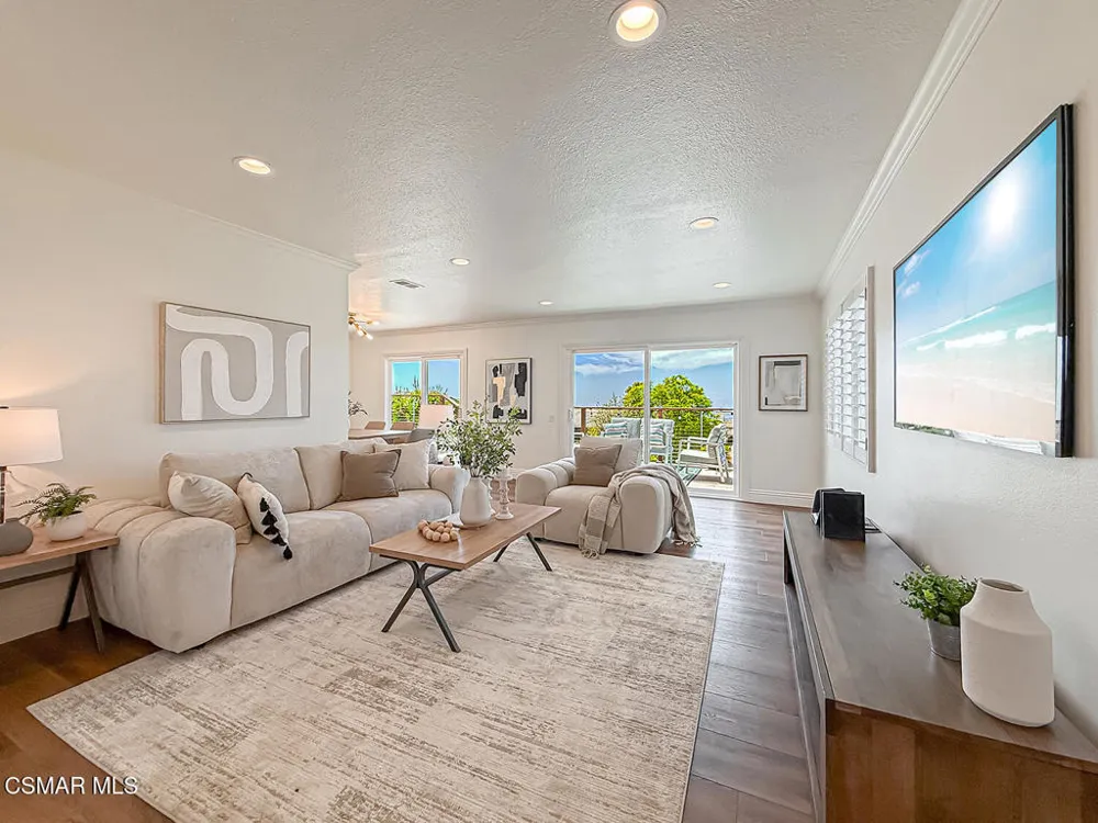 2443 Sapra Street Thousand Oaks, CA 91362
