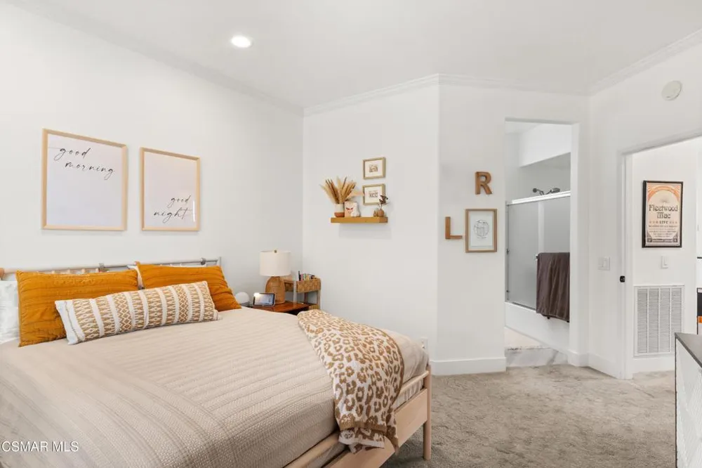 11523 Treeview Court Moorpark, CA 93021