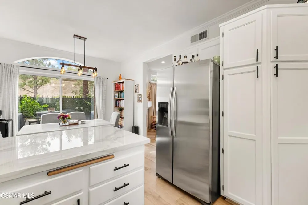 11523 Treeview Court Moorpark, CA 93021