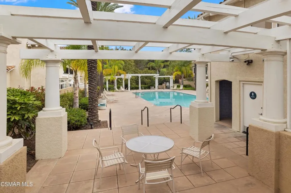 11523 Treeview Court Moorpark, CA 93021