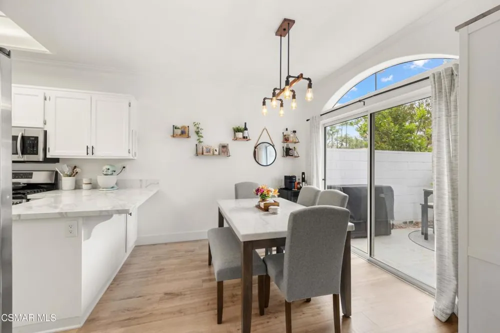 11523 Treeview Court Moorpark, CA 93021
