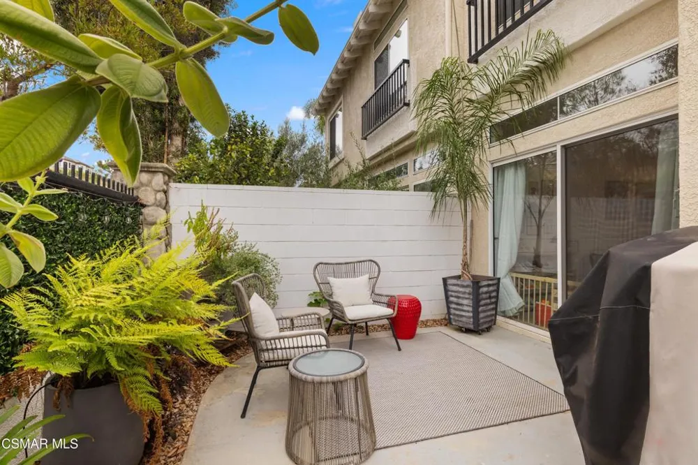 11523 Treeview Court Moorpark, CA 93021