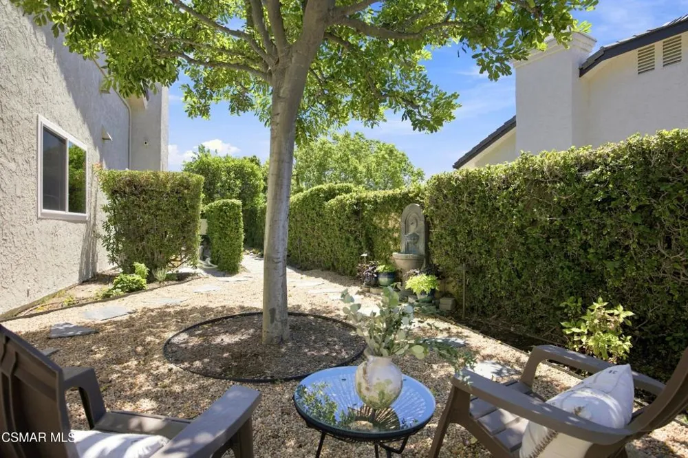 5500 Liverpool Court Oak Park, CA 91377