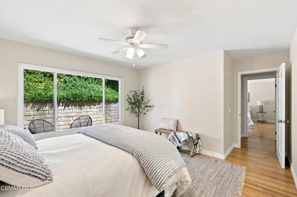 5500 Liverpool Court Oak Park, CA 91377